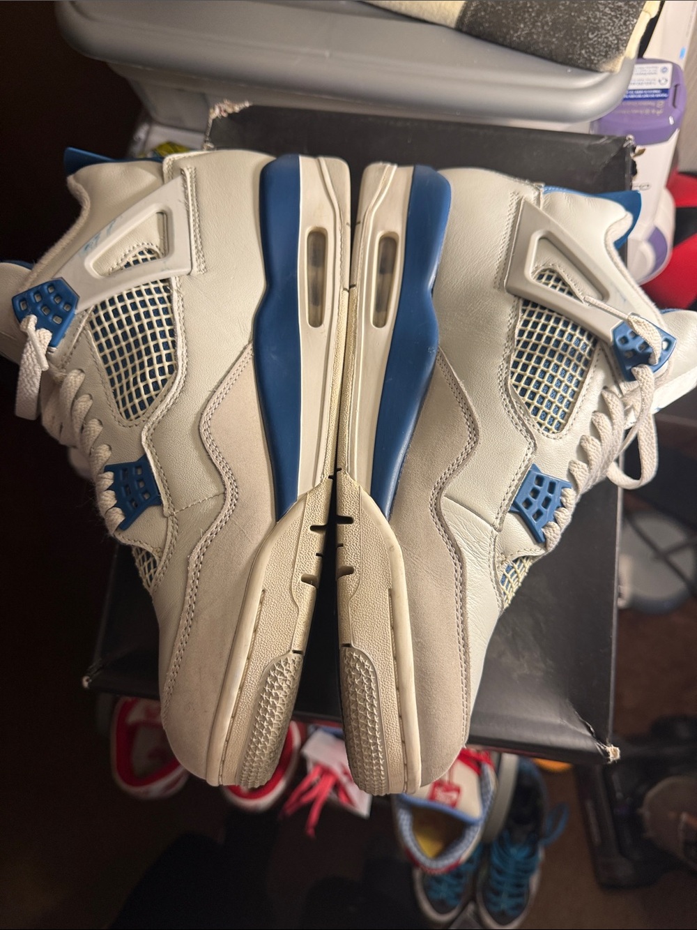 Jordan 4 - Picture 3 of 8